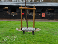 WG031025-76 - La Bague Au Roi Yard